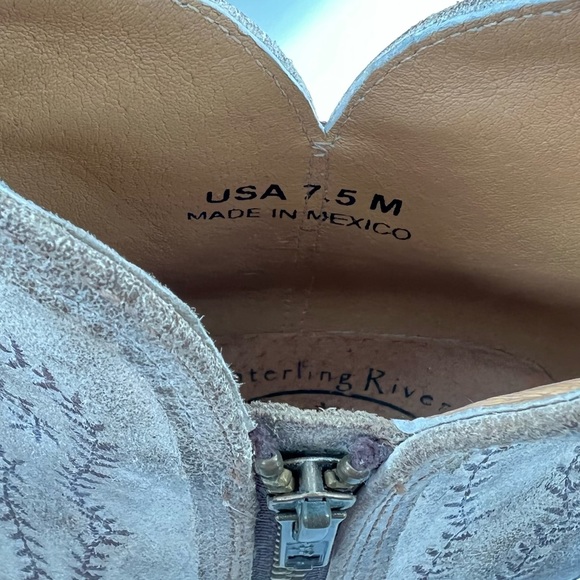 Sterling River Women's Taupe Embroidered R-Toe Boot 7.5 - Picture 8 of 10